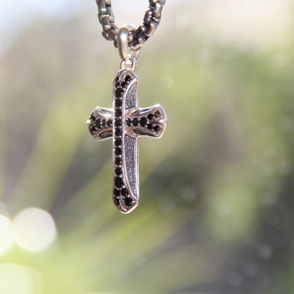 David Yurman Sterling Silver Black Diamond Cross Chain Necklace - Picture 6 of 13